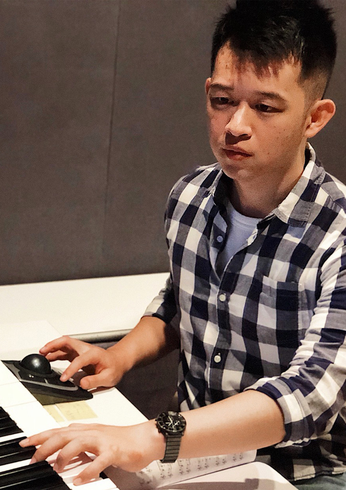 江俊典