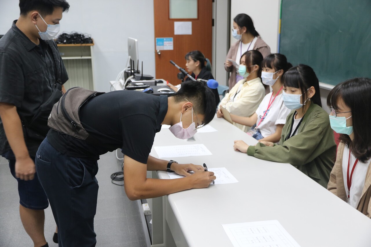 2020-10-21-新血招募圖片
