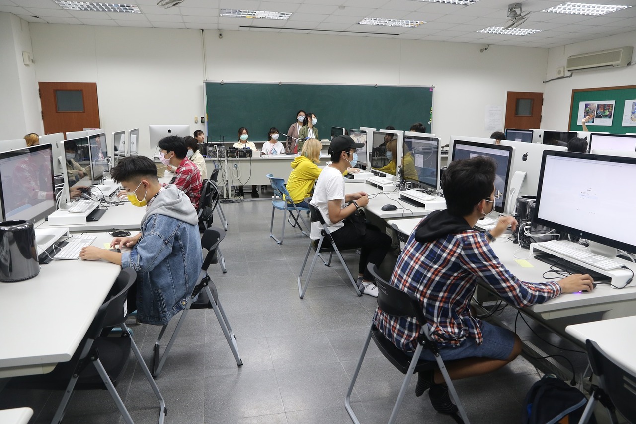 2020-10-21-新血招募圖片