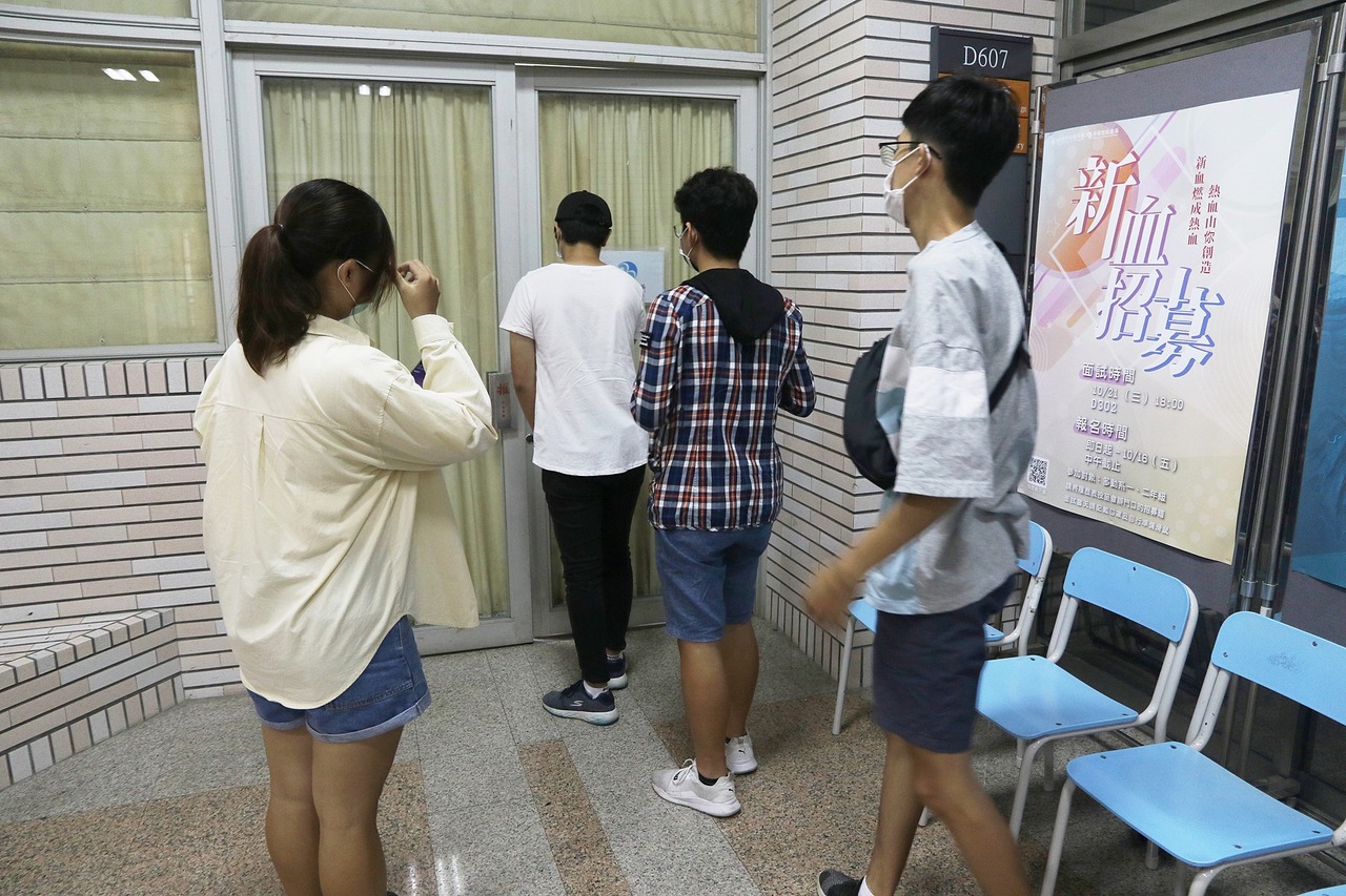 2020-10-21-新血招募圖片