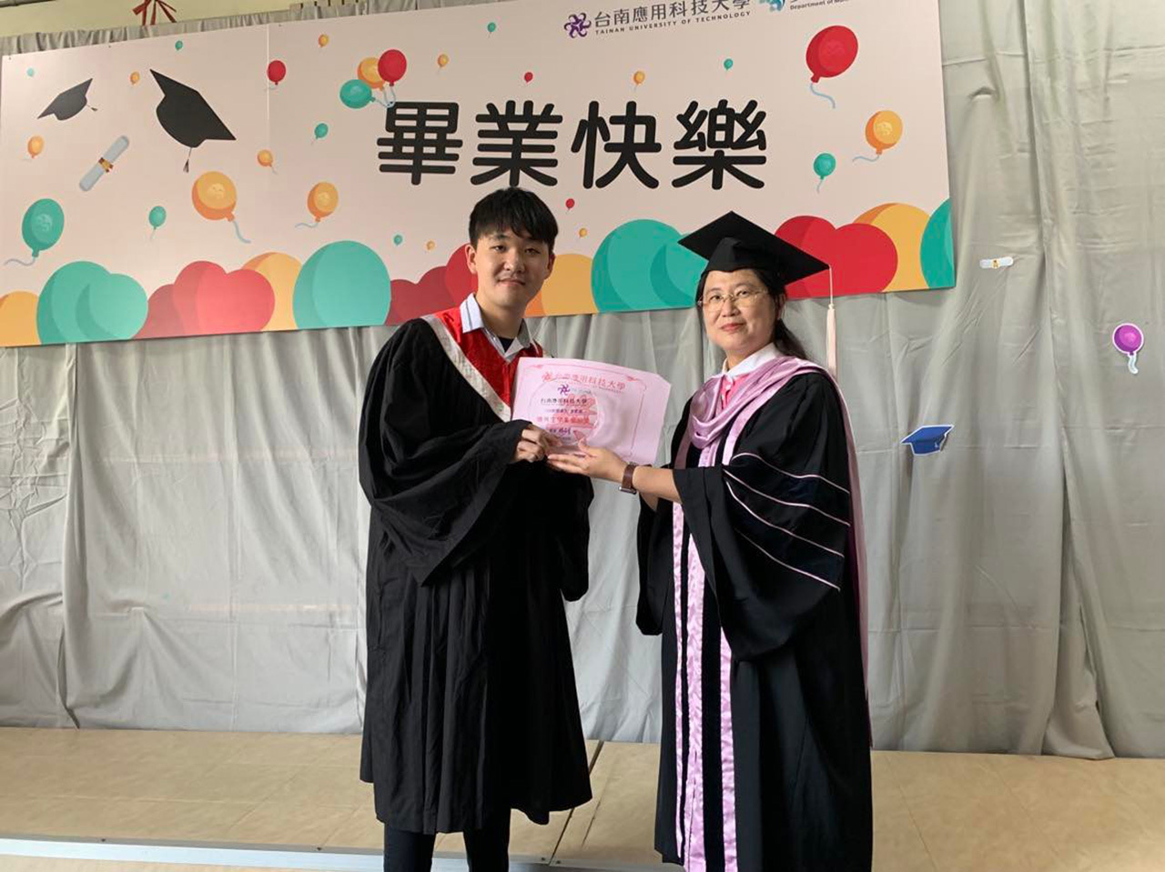 Foreign Students from All around the WorldImage