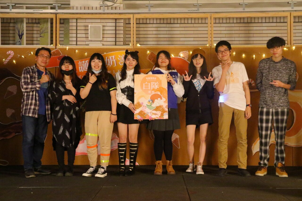 2019/12/19-聖誕莓奶滋-聖誕晚會圖片