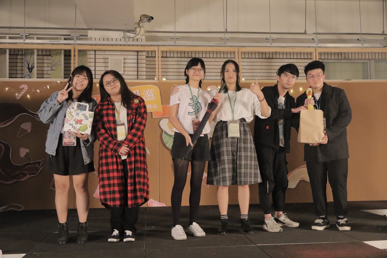 2019/12/19-聖誕莓奶滋-聖誕晚會圖片