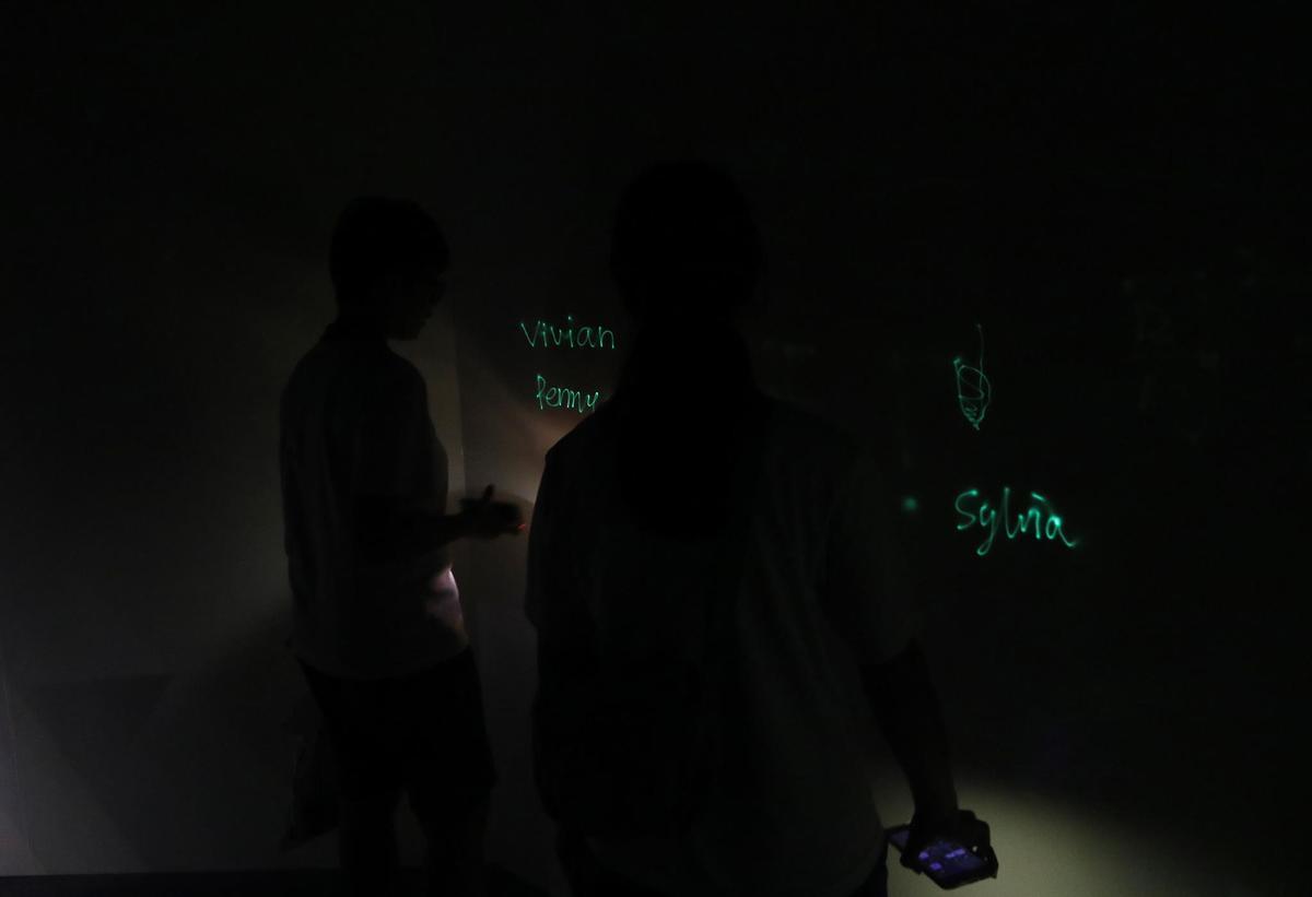 2018/04/23至05/28-107級畢業專題成果展─生物發光圖片