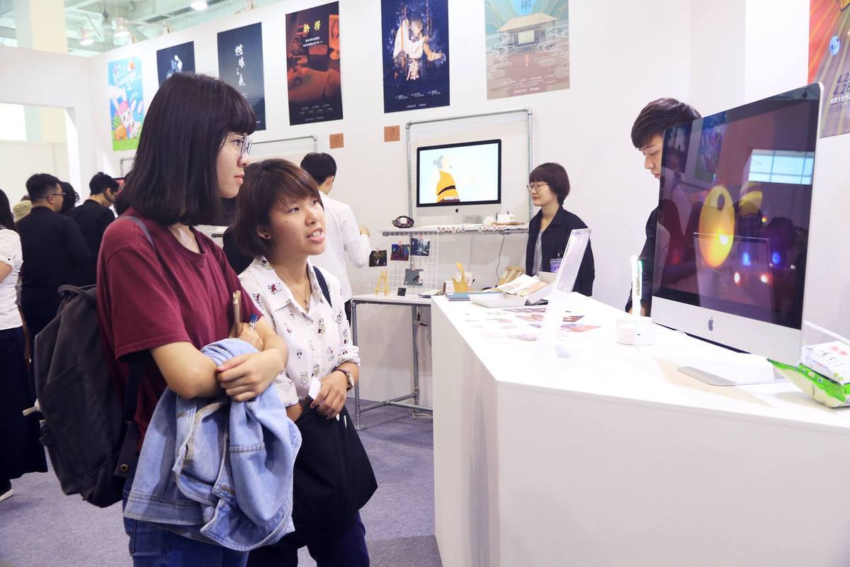 2018/04/23至05/28-107級畢業專題成果展─生物發光圖片