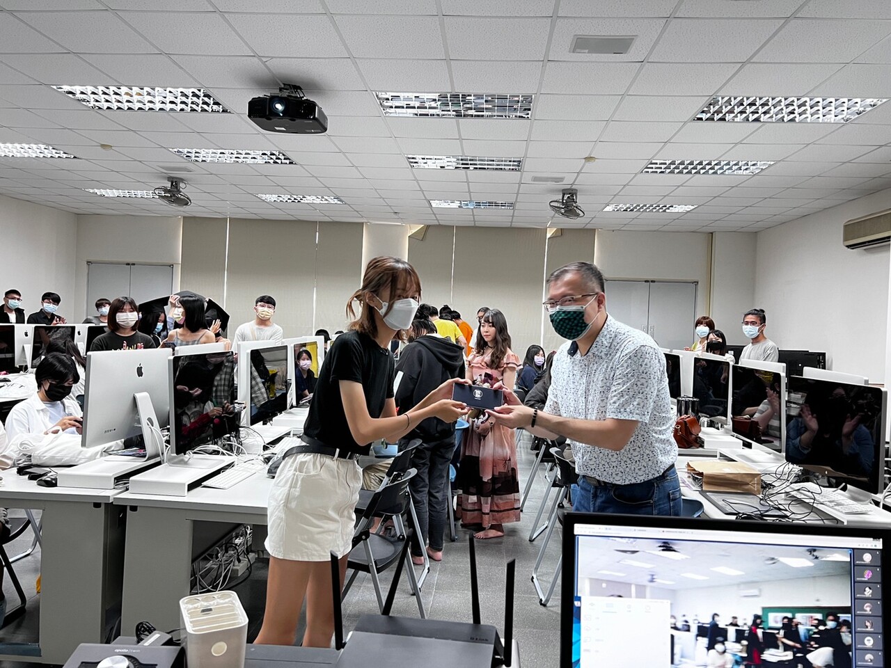 2022-06-19-不畫了!今天休肝日-畢業送舊Image