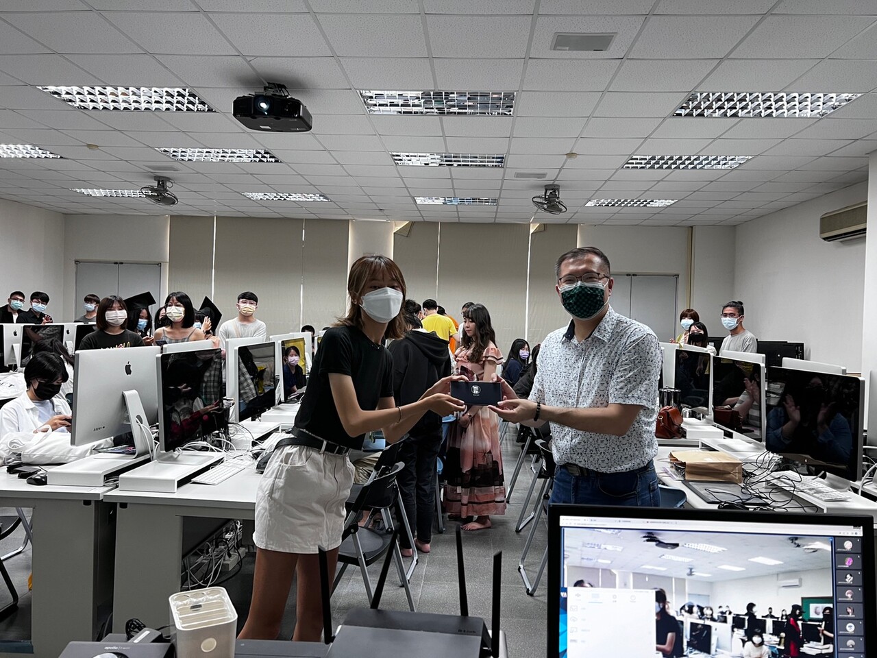 2022-06-19-不畫了!今天休肝日-畢業送舊Image